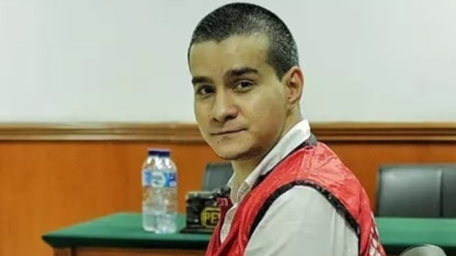 Steve Emmanuel saat menjalani sidang kasus narkoba. [Instagram]